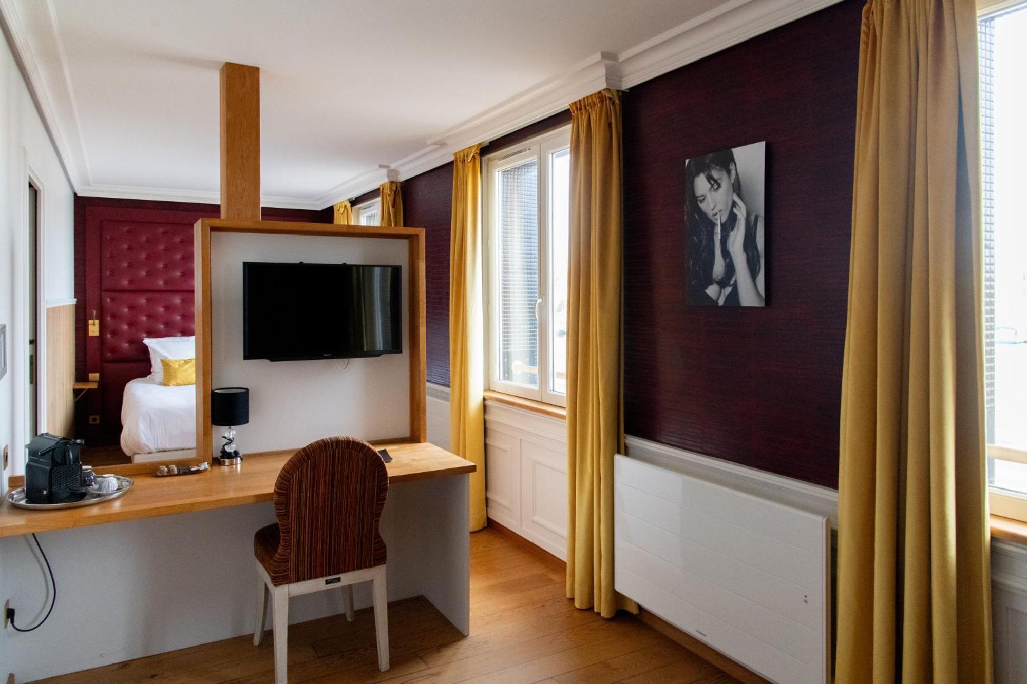 Aux waterzooi Hôtel Merveilleux côté port Dunkirk Exterior foto