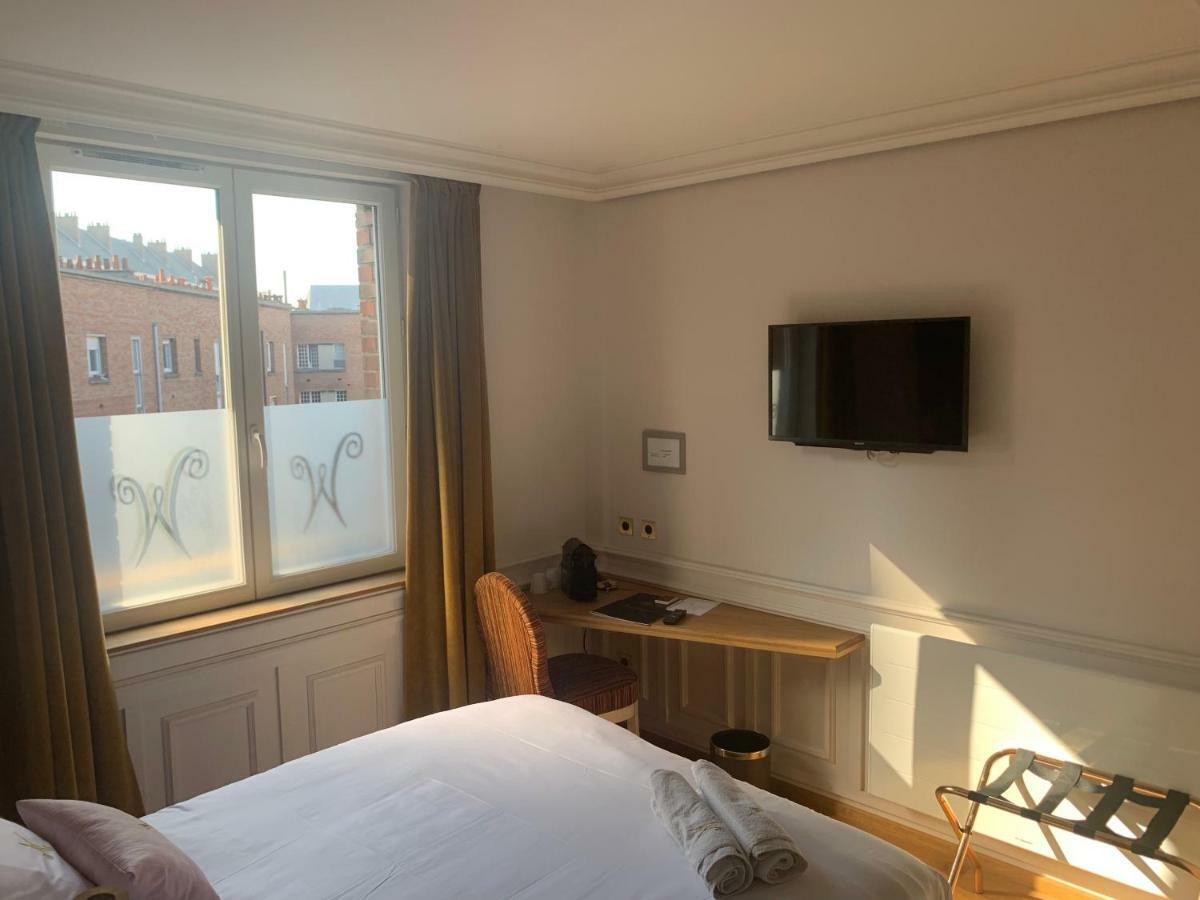 Aux waterzooi Hôtel Merveilleux côté port Dunkirk Exterior foto